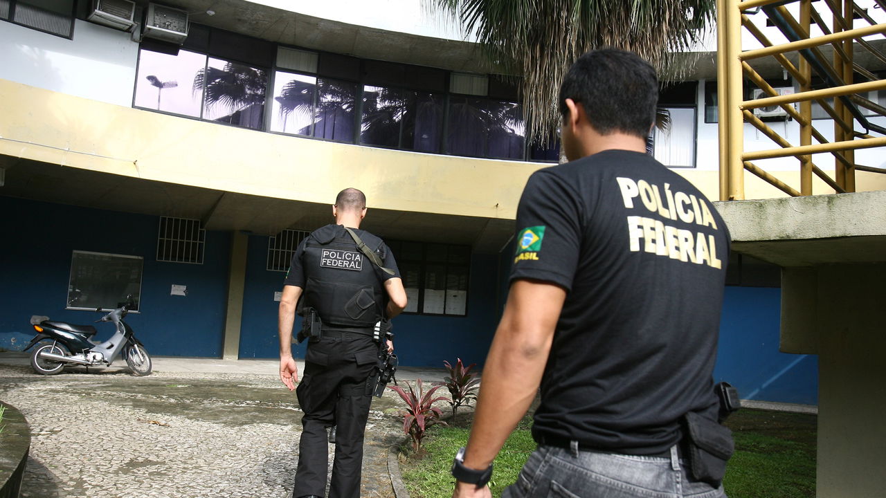 Concurso da Polícia Federal 2025: 1 mil vagas com salários de até R$ 26,8 mil