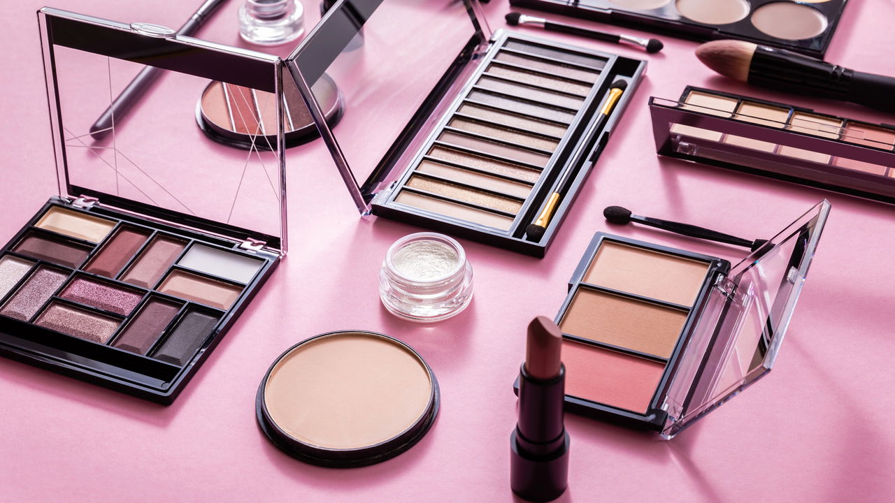 Essa nova forma de usar blush virou a favorita do momento